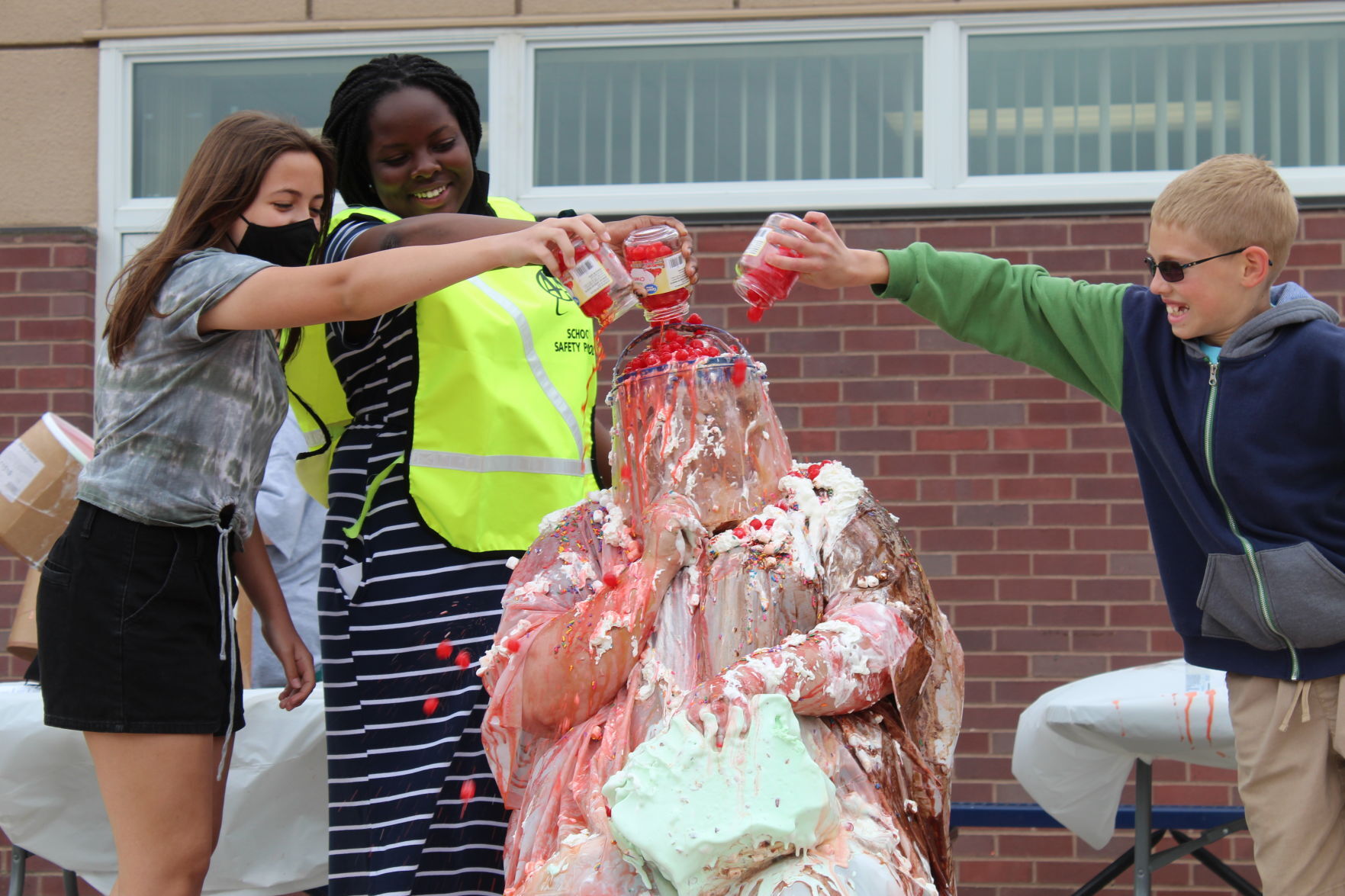 Hickory Hill Principal Sundae 5